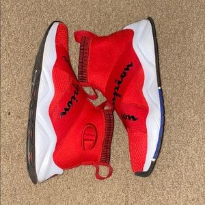 Champion shoes size 9.5. NO SCAM